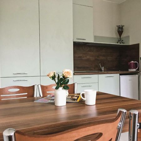 Azzurro Apartment - Ideal For Your Seaside Escape In بورغاس المظهر الخارجي الصورة