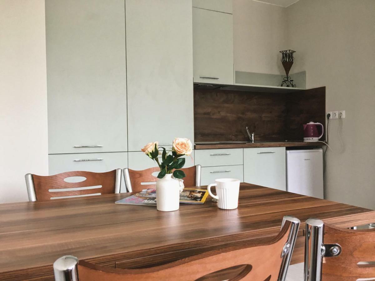 Azzurro Apartment - Ideal For Your Seaside Escape In بورغاس المظهر الخارجي الصورة