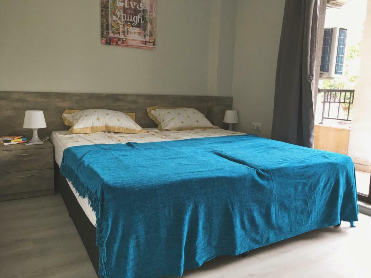 Azzurro Apartment - Ideal For Your Seaside Escape In بورغاس المظهر الخارجي الصورة